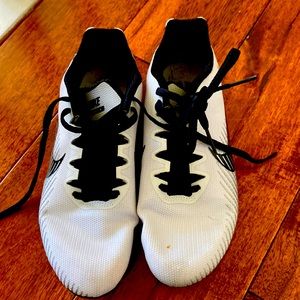 Nike track and field spikes great condition